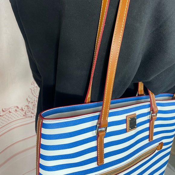 Dooney & Bourke Blue & White Stripe Tote NWT 2023 NEW with certificate - Picture 3 of 16